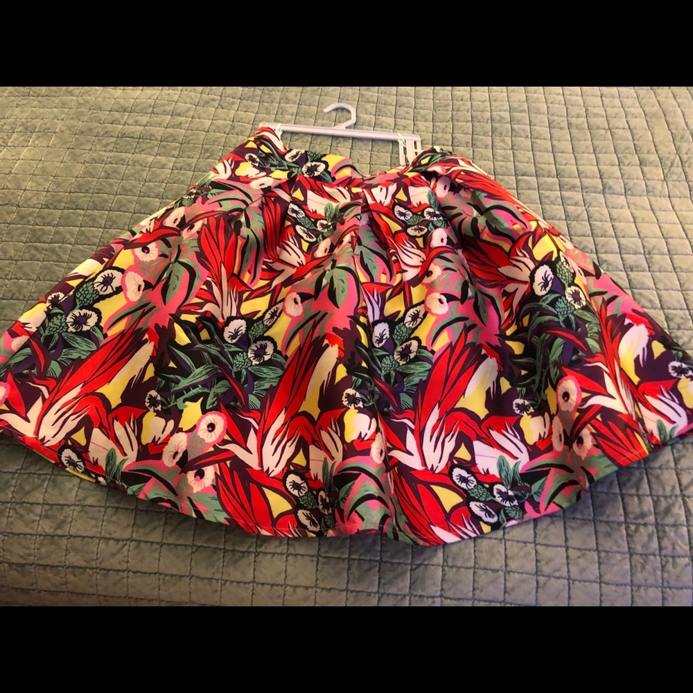 Skirt - Picture 3 of 4